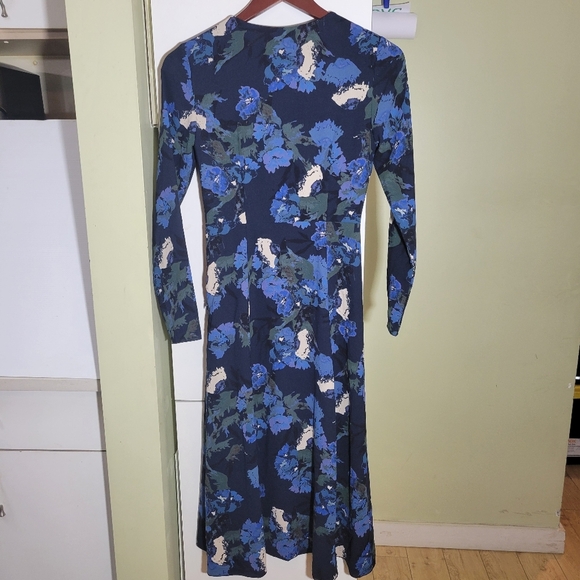 ❤️ 3 for $35 Aritzia Wilfred floral long sleeve Cut Out Midi Dress Aubagne XS 0 - Picture 3 of 7